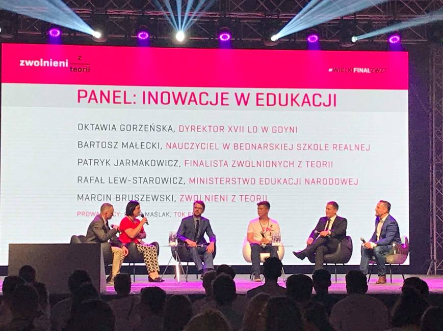 35769667_2095513187439025_1256751265245822976_o